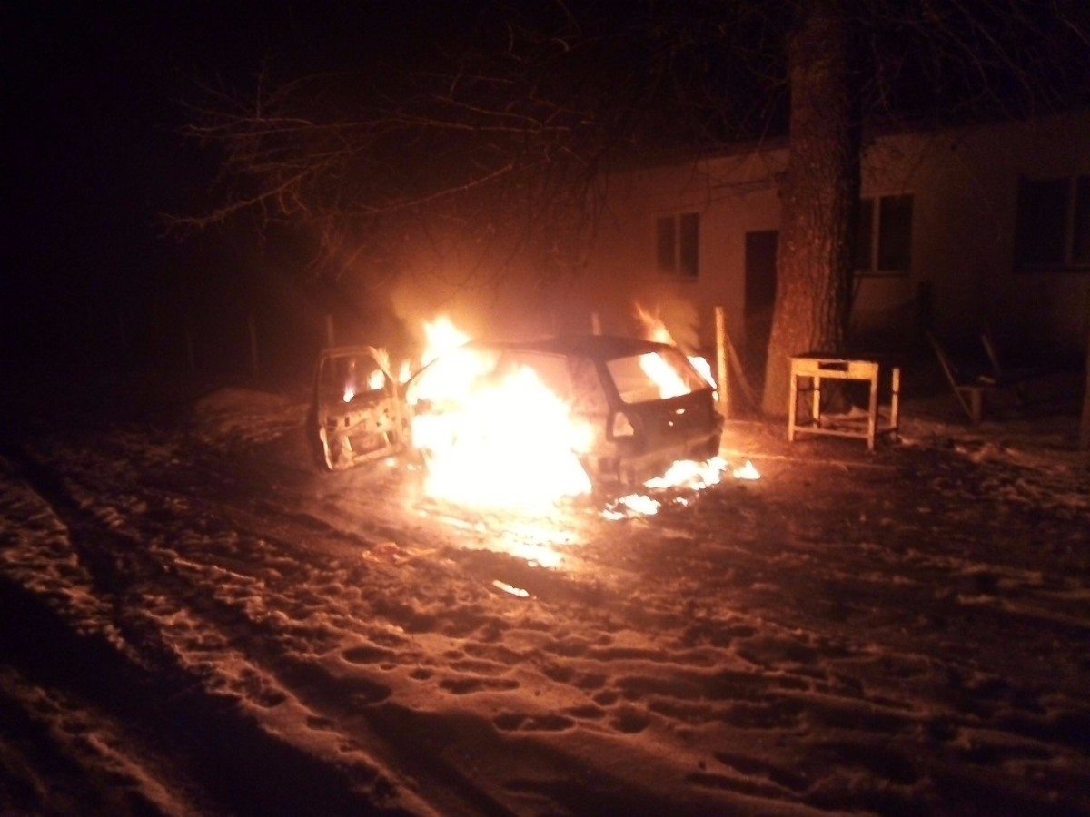 Бериславский район,пожар автомобиля,спасатели