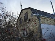 Ворожий дрон влетів у вікно мирної мешканки селища Ромашкове Херсонської області