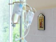 Трагедія у Херсоні: російські обстріли забрали життя та спричинили нові жертви