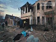 Ворог вчинив серію ударів по Херсону: багато постраждалих, зокрема діти