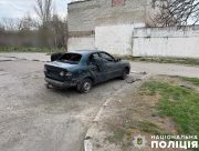 Російські військові атакували поліцейський автомобіль у Херсоні