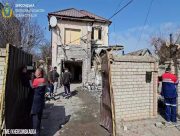 Російські війська обстріляли житлові квартали Херсона (ВІДЕО)