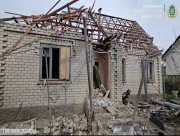 У Херсоні через російський обстріл постраждали вагітна жінка та її маленький син (ВІДЕО)