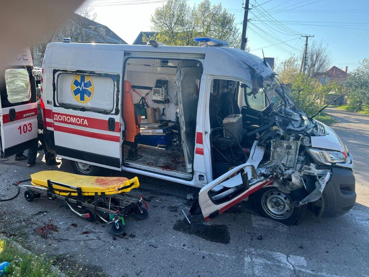 Херсон, атака, швидка, поранені, безпілотник, травма, медики