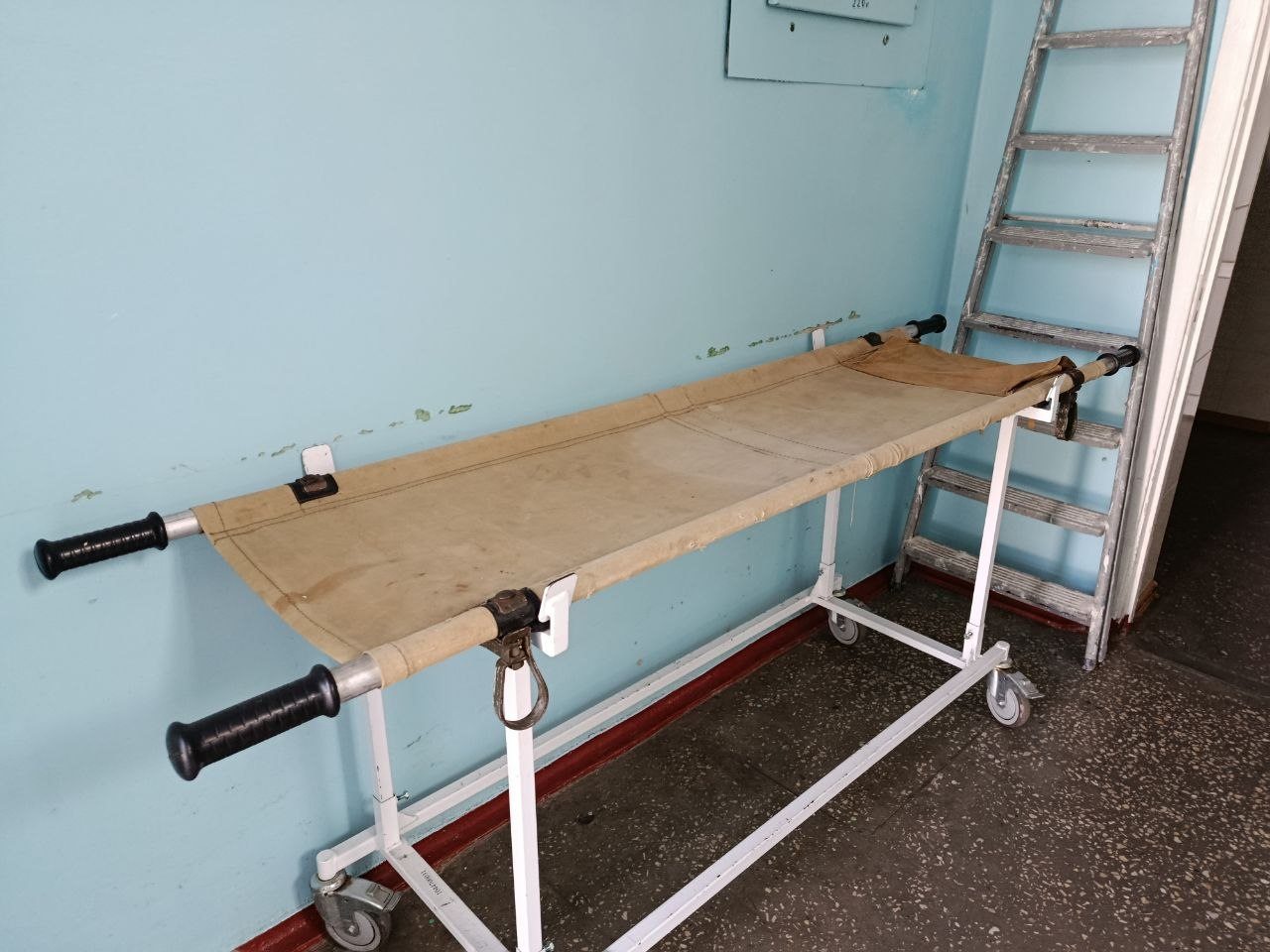 Російський дрон атакував авто під Херсоном: загинув водій