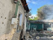 Унаслідок ворожого обстрілу в Антонівці постраждала 61-річна жінка