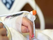 У Херсоні внаслідок ворожої атаки дронів постраждала жінка