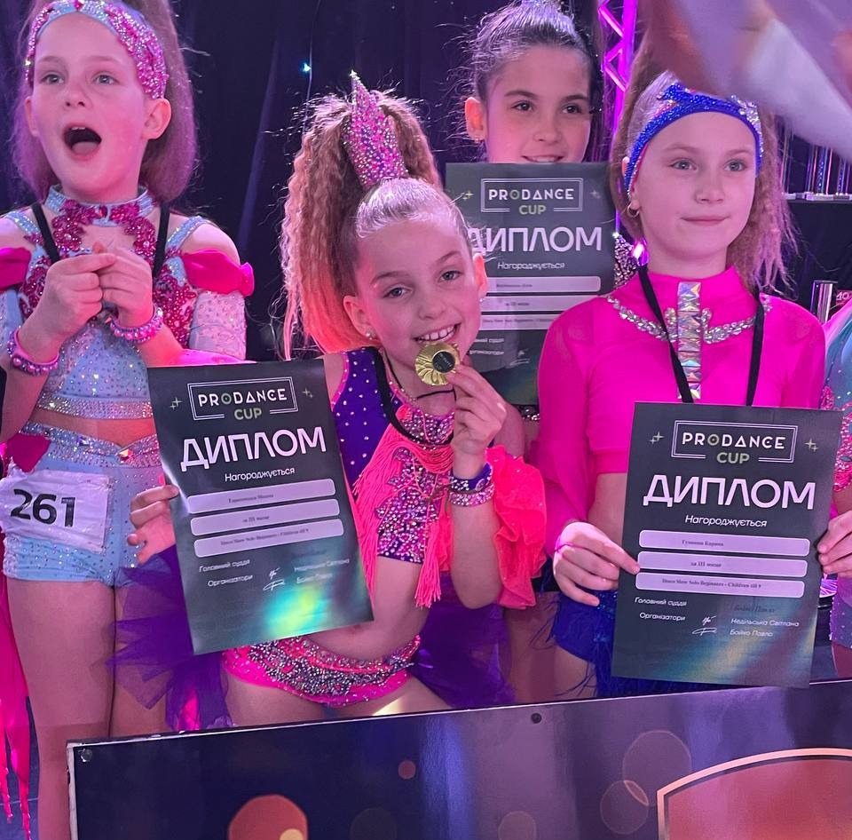 Херсонські, танцівниці, здобули, нагороди, всеукраїнські, змагання, сучасні, танці, мистецство, змагання, результати