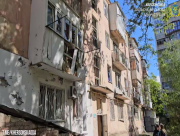 Росіяни вдарили з артилерії по житлових кварталах Херсона, є поранені (ВІДЕО)
