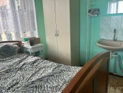 Ворожий дрон поранив жителя Зеленівки: чоловік у лікарні у стані середньої тяжкості