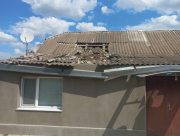 Зеленівка під обстрілами: загиблий, поранені та руйнування житлової інфраструктури