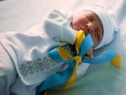 11 нових життів у Херсоні за квітень: сім'ям радять евакуювати немовлят у безпечні регіони