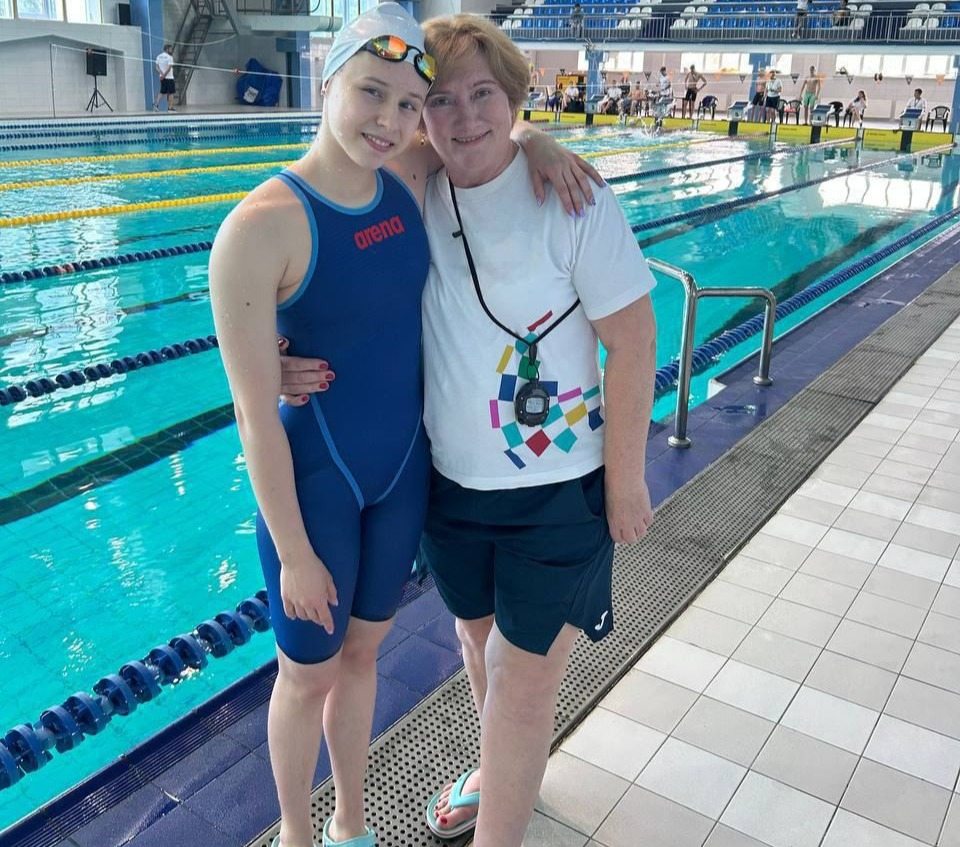 Херсонська, плавчиня, медалі,чемпіонат, Херсонський спортивний коледж, ДЮМШІ, Бровари, батерфляй, спортсменка, порушення, слуху