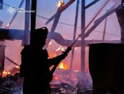 Окупанти обстріляли Херсонський район: пошкоджено будівлі, спалахнули пожежі (ФОТО)