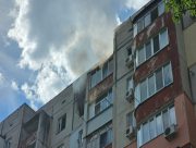 Російський дрон влетів у квартиру в Херсоні: поранений чоловік, оселя вигоріла (ВІДЕО)