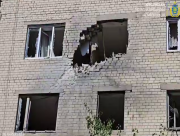 Російські війська обстріляли Корабельний район Херсона: є поранені (ВІДЕО)
