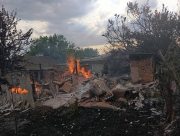 На Херсонщині через ворожу атаку згоріли житлові будинки (ФОТО)