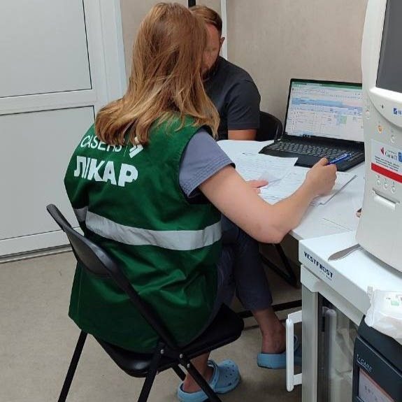 Жителі, Херсонщини, отримують, медичну, допомогу, мобільних, бригад, Високопіллі, Великій, Олександрівці, Херсонської, області, консультації, обстеження, громадська, організація, «CASERS», Український, фонд, швидкого, реагування, IREX, підтримки, Державного, департаменту, США