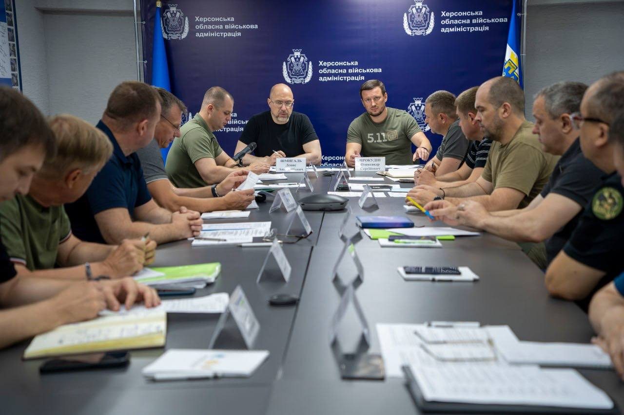 Денис Шмигаль відвідав Херсонщину: у фокусі – енергетична безпека та підготовка до зими