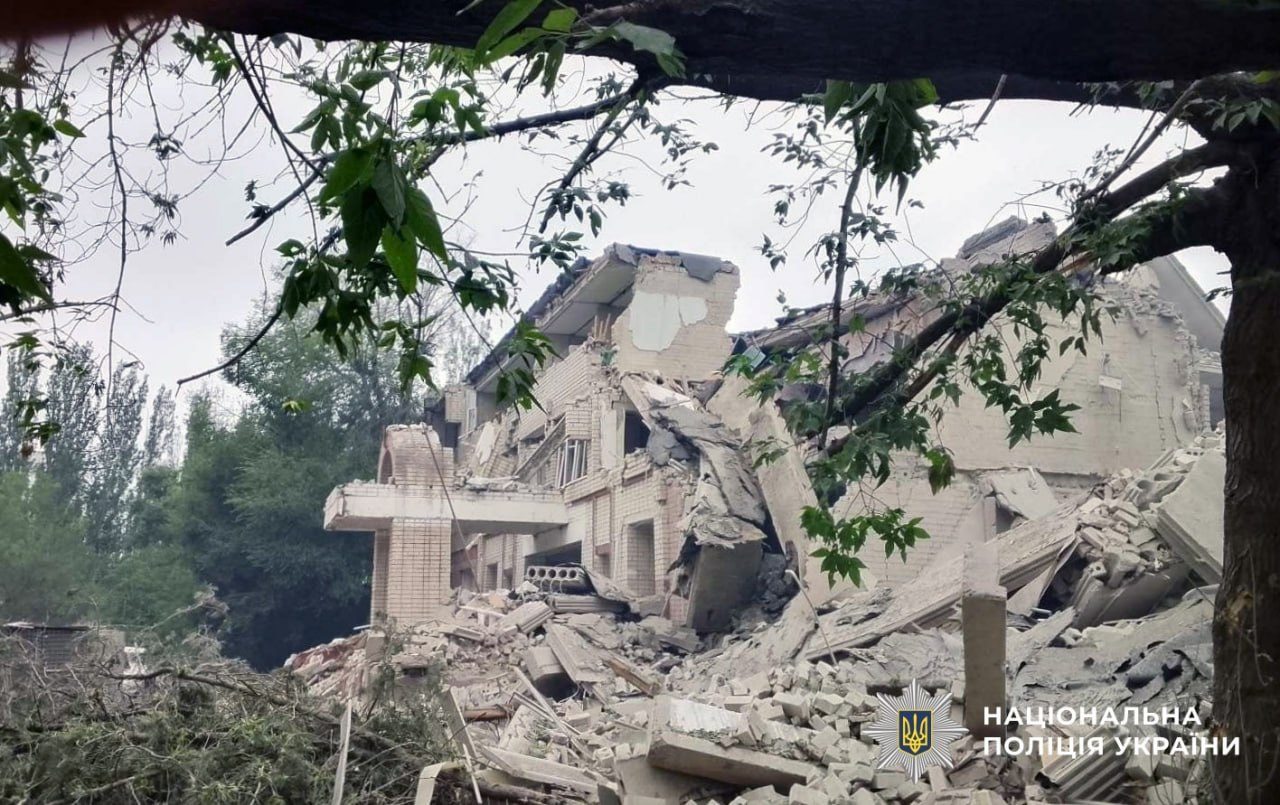 На Херсонщині через російські обстріли загинули двоє людей, ще 23 дістали поранення