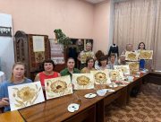 Переселенки з Херсонщини в Одесі долучилися до творчого заходу, присвяченого українським традиціям