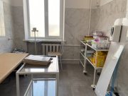 Російські окупанти атакували дроном лікарню у Херсоні: постраждали двоє працівників