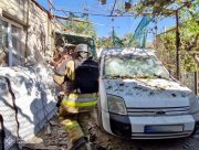 російські війська вдарили по житловим кварталам Херсона