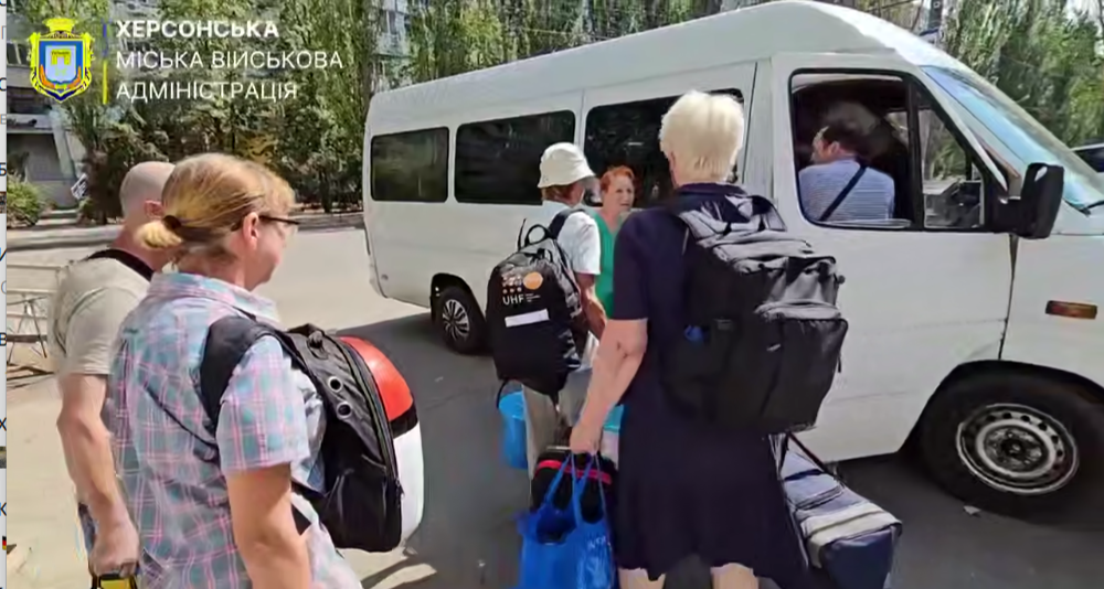 Евакуація, Корабельного, району, Херсона, триває, вивезли, 400 людей, представники, міської, влади, відвідали, Острів, пункт, евакуації, соцпрацівники, волонтери, триває, евакуація, жителів, мікрорайону, Корабел