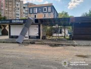 Росіяни вдарили з артилерії по мікрорайону Таврійський у Херсоні Росіяни вдарили з артилерії по мікрорайону Таврійський у Херсоні