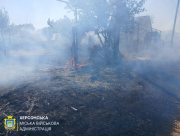 Російський дрон атакував Зеленівку: виникли пожежі