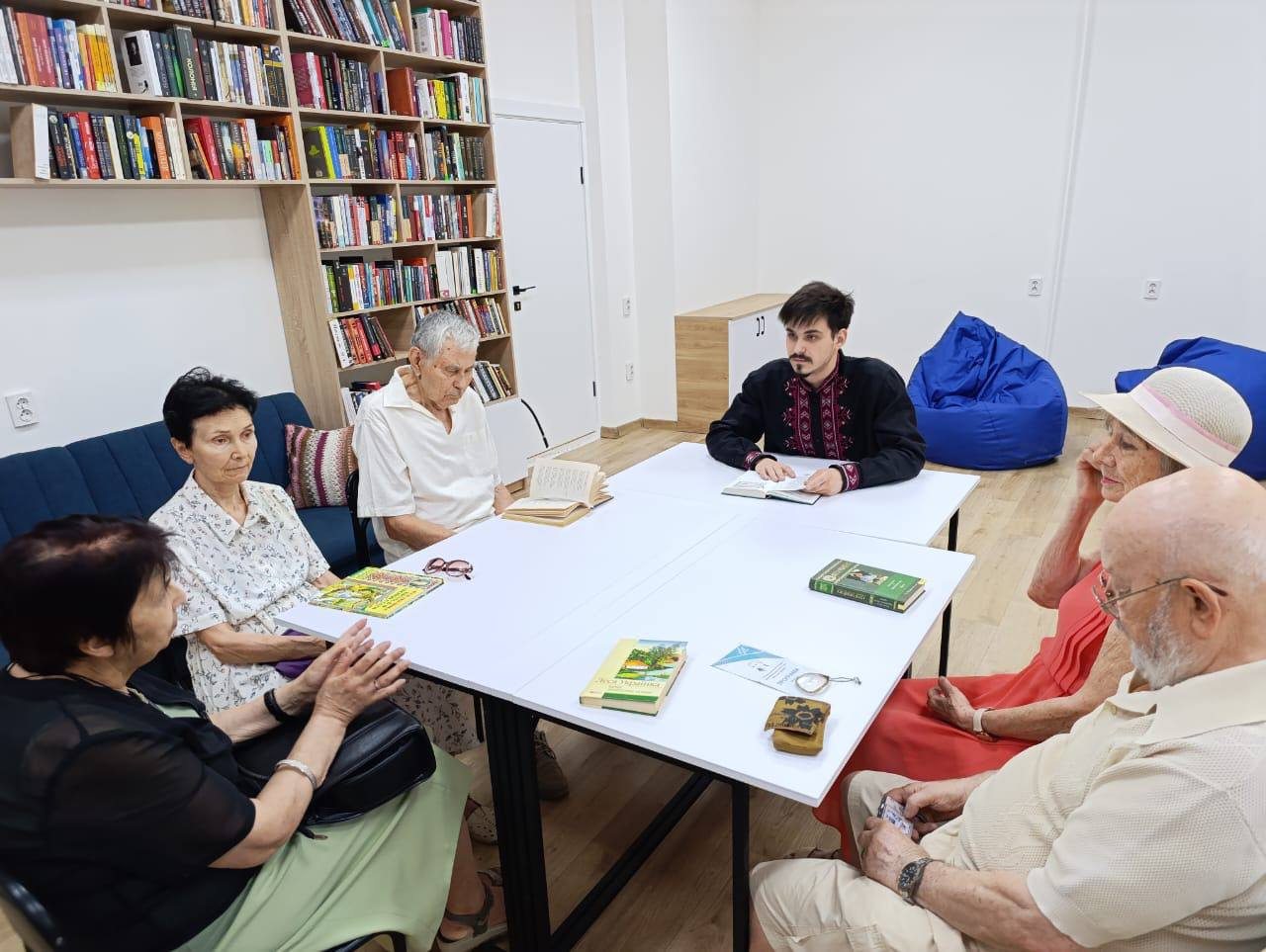 Херсонській, бібліотеці, №3, читали, “Давню казку”, Лесі Українки, по ролях, черговий, захід, межах, експрес-уроків, української мови