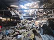 Російська "Молнія" атакувала супермаркет у Херсоні, є постраждала