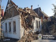 Російські обстріли Херсонщини: одна людина загинула, 16 поранено, серед них - троє поліцейських Російські обстріли Херсонщини: одна людина загинула, 16 поранено, серед них - троє поліцейських