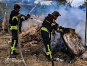 Рятувальники ДСНС ліквідували наслідки ворожих атак на Херсонщині Рятувальники ДСНС ліквідували наслідки ворожих атак на Херсонщині