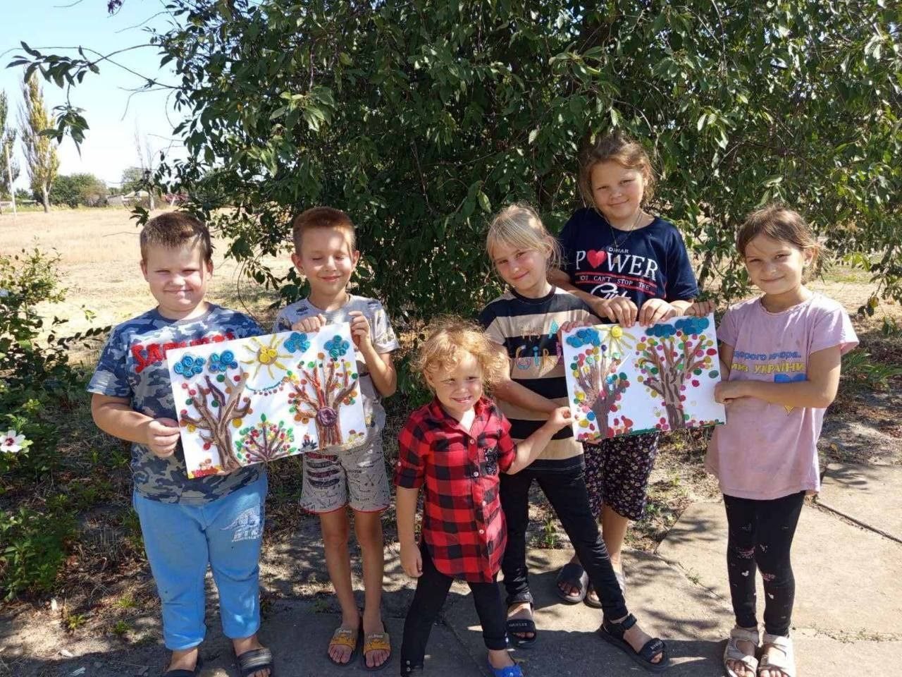 Петрівці, діти, створили, осінні, картини, пластиліну, будинок, культури, села, Петрівка, Зеленівського, старостинського, округу, Херсонської, області, продовжує, активно, залучати, дітей, творчих, занять, колективної, роботи