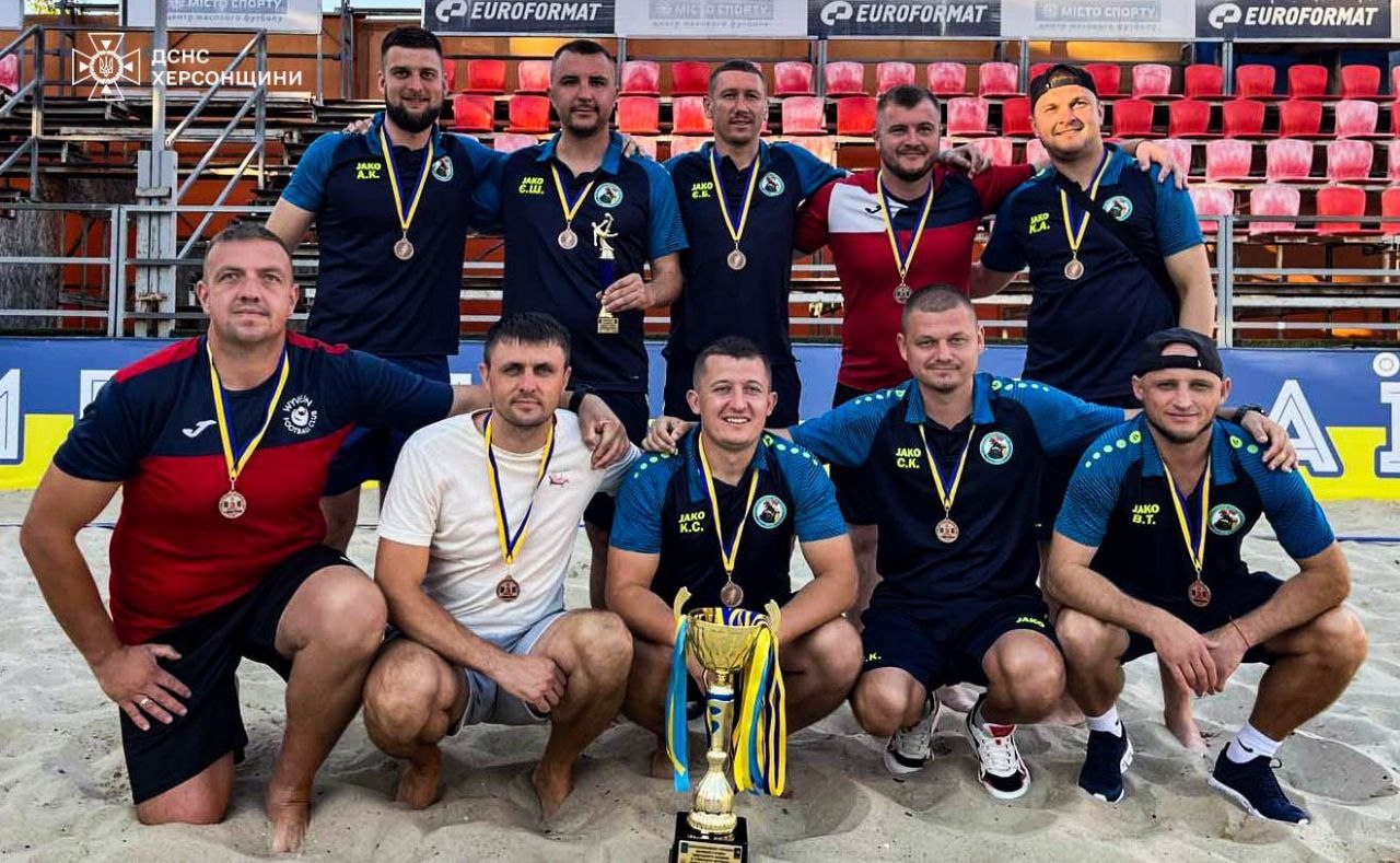 Рятувальники, Херсонщини, вибороли, бронзу, Чемпіонаті, України, пляжного, футболу, серед, ветеранів, війни, Києві, відбувся, перший Чемпіонат України, з пляжного футболу, команда, херсонських, рятувальників