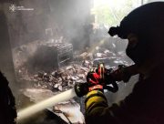 У Херсоні через ворожі обстріли загорілися квартири багатоповерхівок