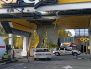Російські обстріли по житлових районах Херсона: п'ятеро людей поранені