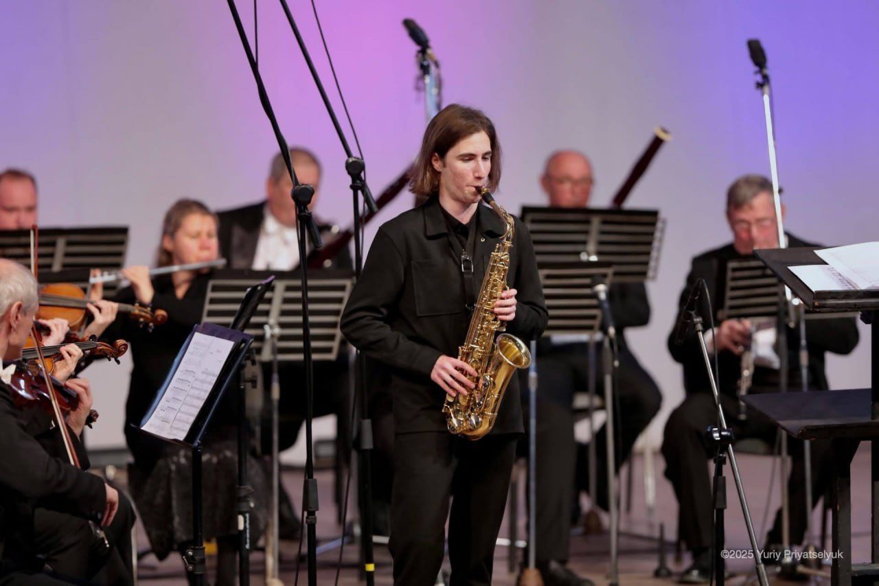 Талановитий, музикант, Генічеської, громади, Херсонщини, Сінезій Горбовський, виступив, великій, сцені, Будинку, звукозапису, Українського радіо, Fantaisie, супроводі, Заслуженого, академічного, симфонічного, оркестру, концерту, Я — ВІРТУОЗ! MESSAGE from UKRAINE, силу, таланту, незламності, української, молоді, Київському, державному, музичному, ліцеї, імені, Миколи, Лисенка