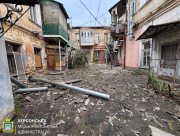 Херсон прокинувся під звуки вибухів: ворожий удар по житлових кварталах (ФОТО)