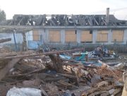 У Білозерській громаді вночі росіяни зруйнували житло та господарчу споруду