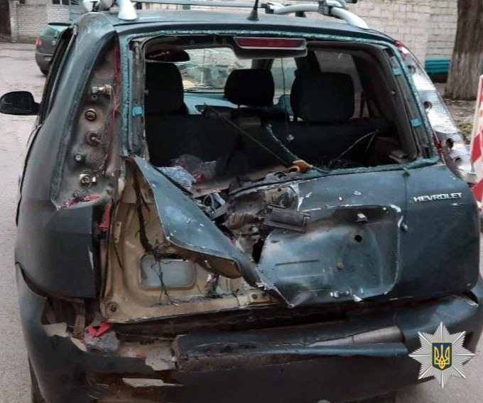 Троє, загиблих, семеро, поранених, наслідки, російських, атак, Херсонщину, Поліцейські, оперативно, надали, допомогу, евакуювали, постраждалого, медичного закладу, Дніпровському районі, Херсона, російський, оператор, БпЛА, скинув, боєприпас, 29 листопада, російські війська, атакували, населені пункти Херсонщини, застосовуючи, реактивні, системи, залпового, вогню, артилерію, міномети, безпілотники, різних типів, Унаслідок, обстрілів, загинули, троє людей, семеро, дістали, поранення