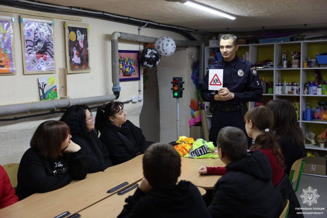 Шкільні, офіцери, патрульної, поліції, Херсонщини, навчали, дітей, безпеки, на дорозі, Шкільні офіцери, Патрульної поліції Херсонської області, завітали, Безпекового ХАБу, ігровій, дружній, атмосфері, навчали, дітей, головним, правилам дорожнього руху