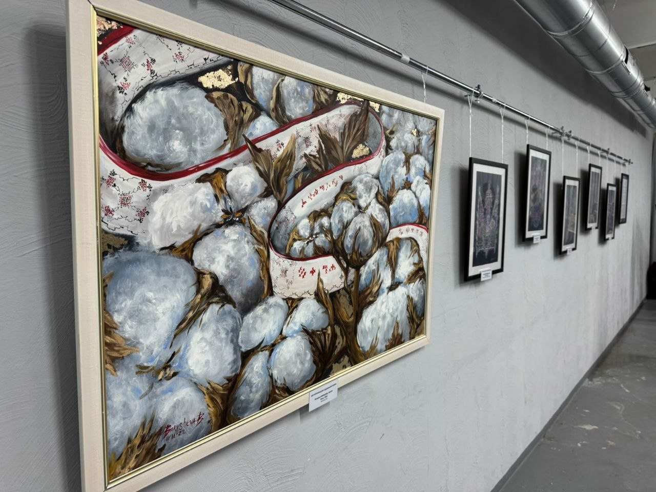 Херсонському, музеї, відкрили, експозицію, річниці, визволення, правобережжя, Херсонському обласному художньому музеї ім. Олексія Шовкуненка, відкрили, виставку, Орнаменти свободи, приурочену, третьої річниці визволення, Херсона, правобережної частини області,