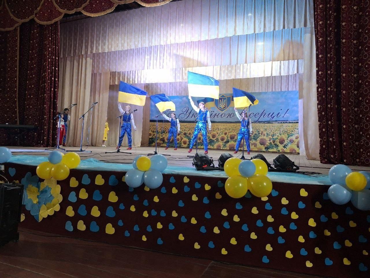 Херсонщина, єднає, таланти, три, громади, провели, спільний, дитячий, фестиваль, Захід, присвячений, Дню захисту дітей, проєкту, Пліч-о-пліч, згуртовані громади, Херсонщині, відбувся, яскравий, дитячий фестиваль, об’єднав, Нововоронцовську, Білозірську, Мокрокалигірську, громади