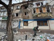 Російські війська прицільно обстріляли центр Херсона: є поранені та значні руйнування (ВІДЕО)