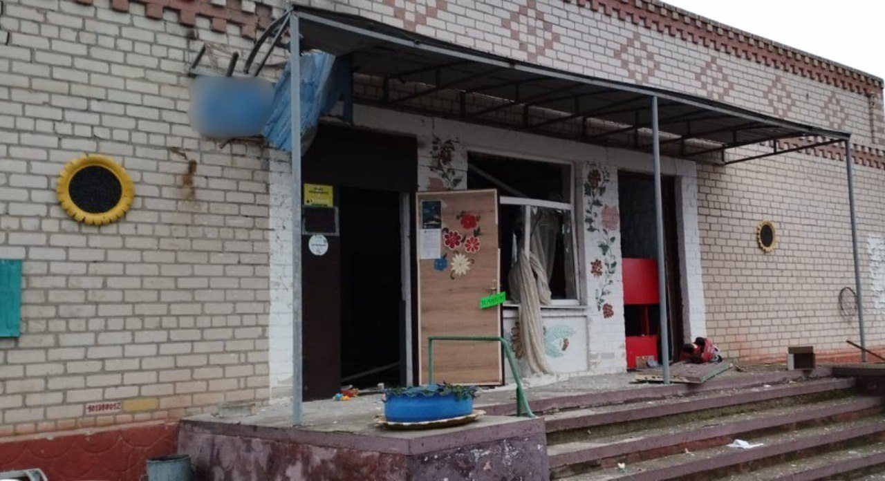 Дронова, атака, пошкодила, Пункт незламності, Станіславській, громаді, Вчора, вибуховою, хвилею, вибило, вікна, двері, пошкоджено, фасад, будівлі, елементи, інфраструктури, 11 грудня, російська, дронова, атака, завдала, удару, Пункту незламності, Станіславській громаді, Херсонського району