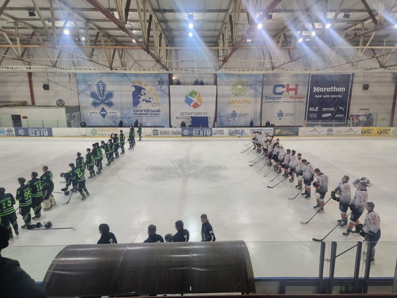 Херсонський, хокейний, клуб, Дніпро, зміцнив, лідерство, Чемпіонаті України, юніорів, Херсонський Дніпро, повернувся, лідерів, юніорського чемпіонату України, туру, Молодіжної, хокейної, ліги, команда, Херсона