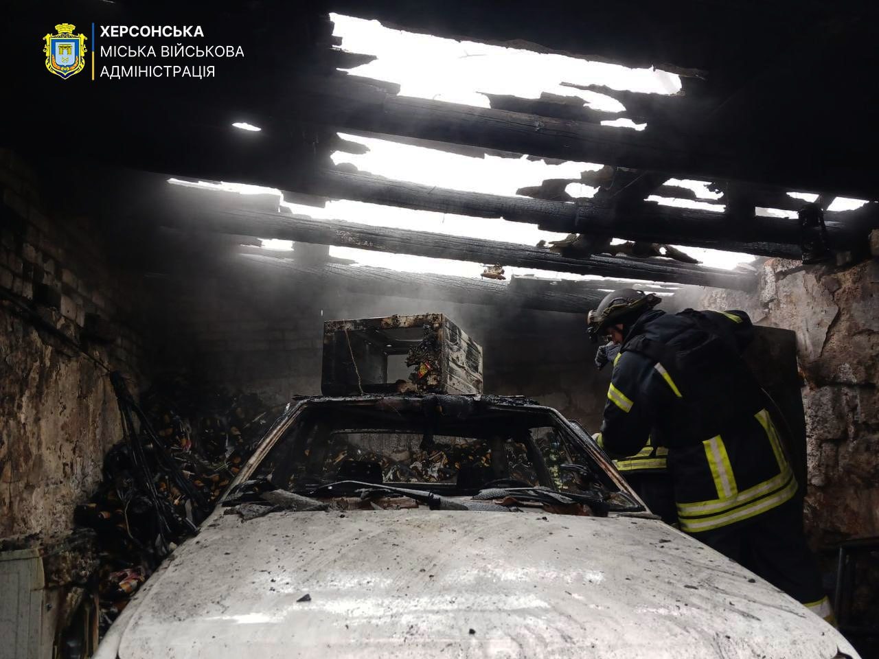 Російський, дрон, атакував, Зеленівку, знищено, гараж, авто, Вранці, російські, окупаційні, війська, здійснили, атаку, безпілотником, житлових, кварталах, селища Зеленівка Херсонського району, згоріли